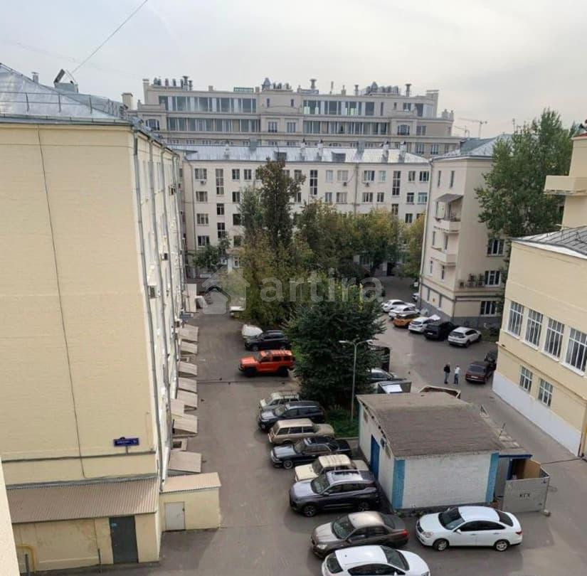 Комната, 35.5 м2, 5/5 эт. Москва - изображение 1