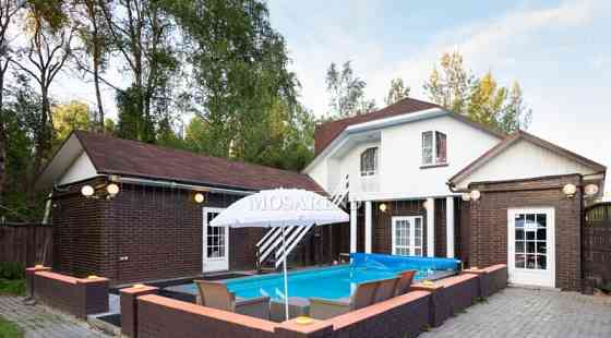 Коттедж, 200 м2 Лобня