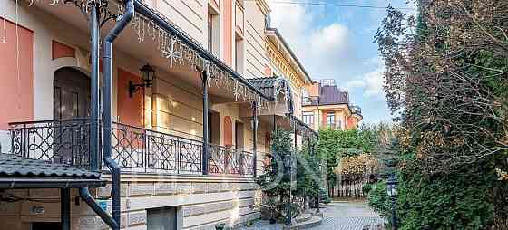 Дом, 1256.7 м2, 1 сотка, 4 эт. Санкт-Петербург