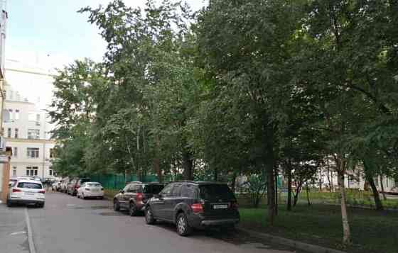 Комната, 18.7 м2, 2/8 эт. Москва