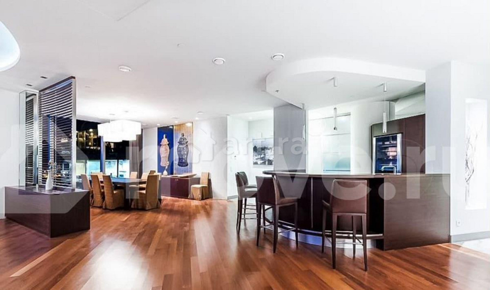 5-комн. апарт-ы, 330 м2, 55/95 эт. Москва - изображение 3