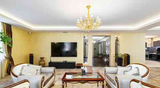 Коттедж, 680 м2 Бронницы