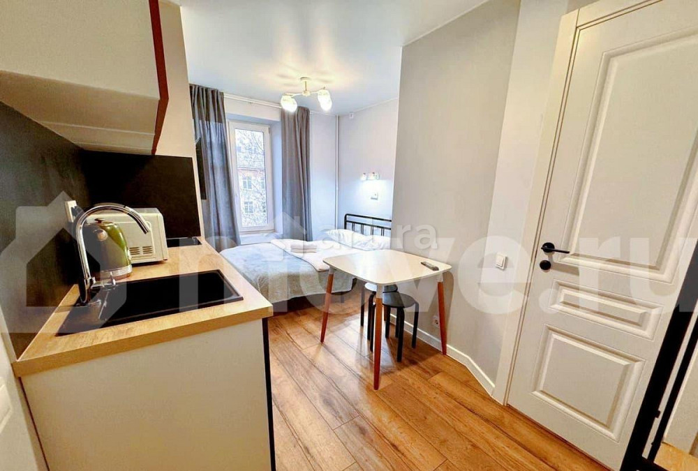 Студия, 13 м2, 5/5 эт. Москва - изображение 1