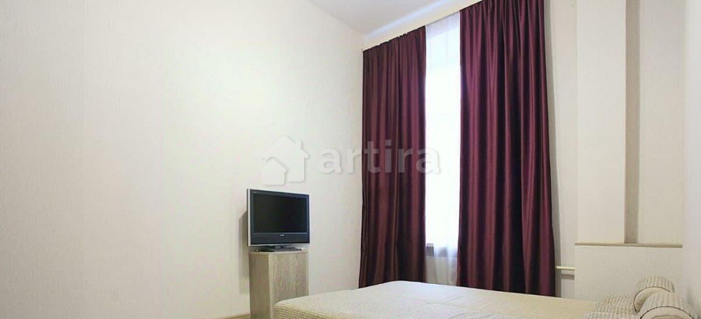 Комната, 12 м2, 1/7 эт. Москва - изображение 1