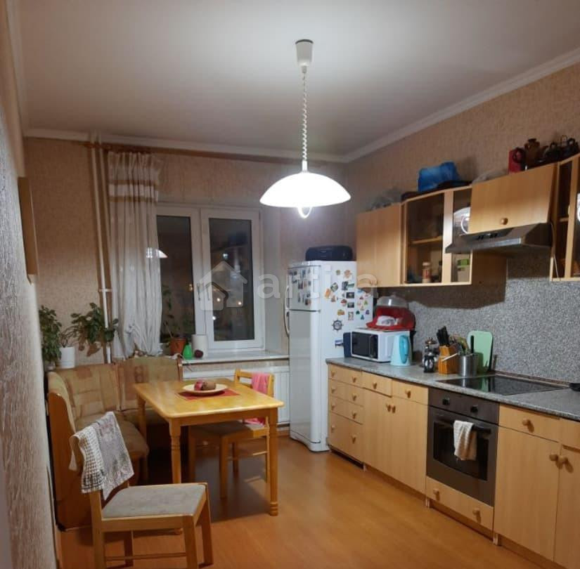 Комната, 70 м2, 3/5 эт. Санкт-Петербург - изображение 6