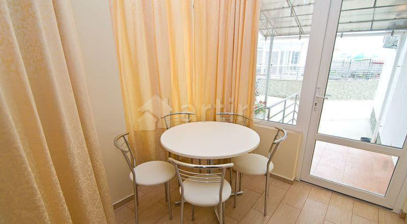 2-комн. квартира, 56 м2, 1/5 эт. Феодосия - изображение 4