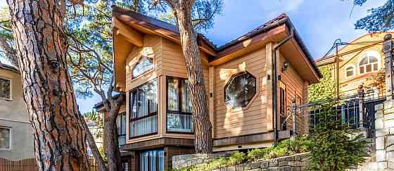 Коттедж, 105 м2, 4 сотки, 2 эт. Ялта