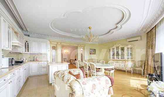 5-комн. квартира, 194 м2, 20/37 эт. Москва