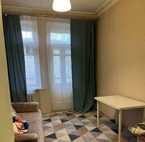 Комната, 70 м2, 4/4 эт. Москва