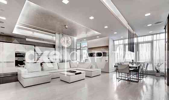 5-комн. квартира, 202 м2, 26/42 эт. Москва