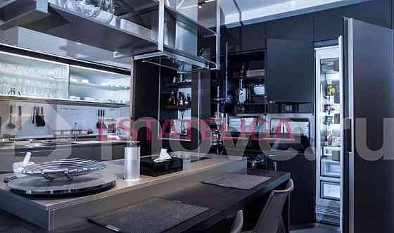 4-комн. апарт-ы, 202 м2, 53/75 эт. Москва