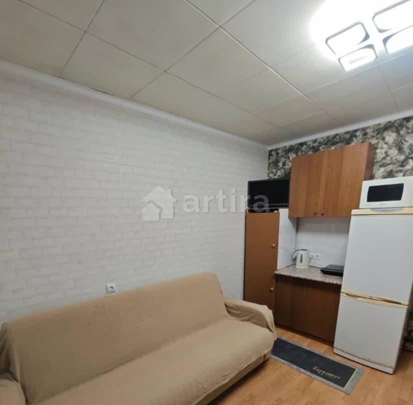 Комната, 12 м2, 8/10 эт. Ростов-на-Дону - изображение 1