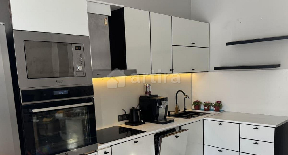 Таунхаус, 200 м2, 2 сотки, 3 эт. Москва - изображение 1