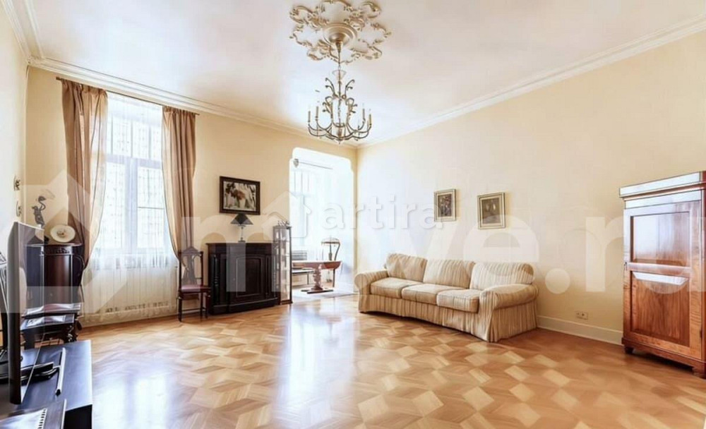 4-комн. квартира, 135 м2, 4/4 эт. Москва - изображение 1