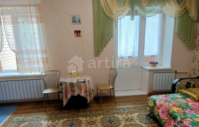 Студия, 30 м2, 3/3 эт. Рефтинский - изображение 1