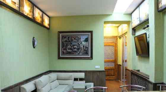 2-комн. квартира, 50 м2, 1/1 эт. Евпатория