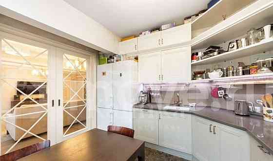 5-комн. квартира, 150 м2, 7/10 эт. Москва