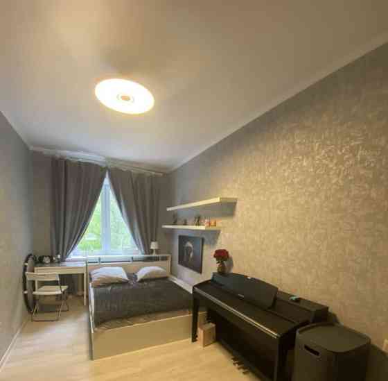 Комната, 11.4 м2, 4/5 эт. Москва