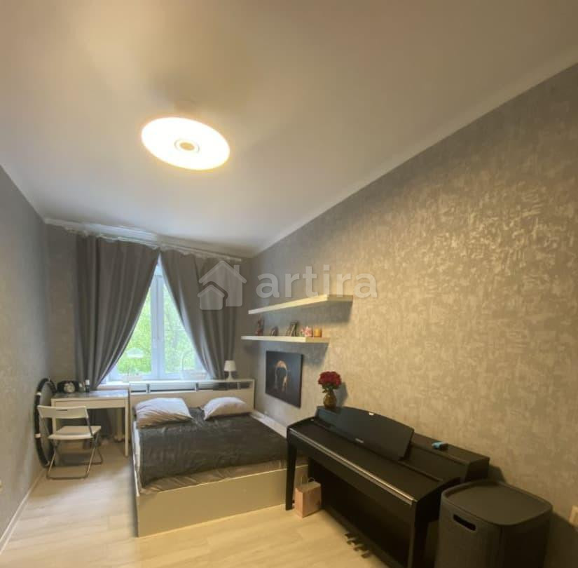 Комната, 11.4 м2, 4/5 эт. Москва - изображение 1