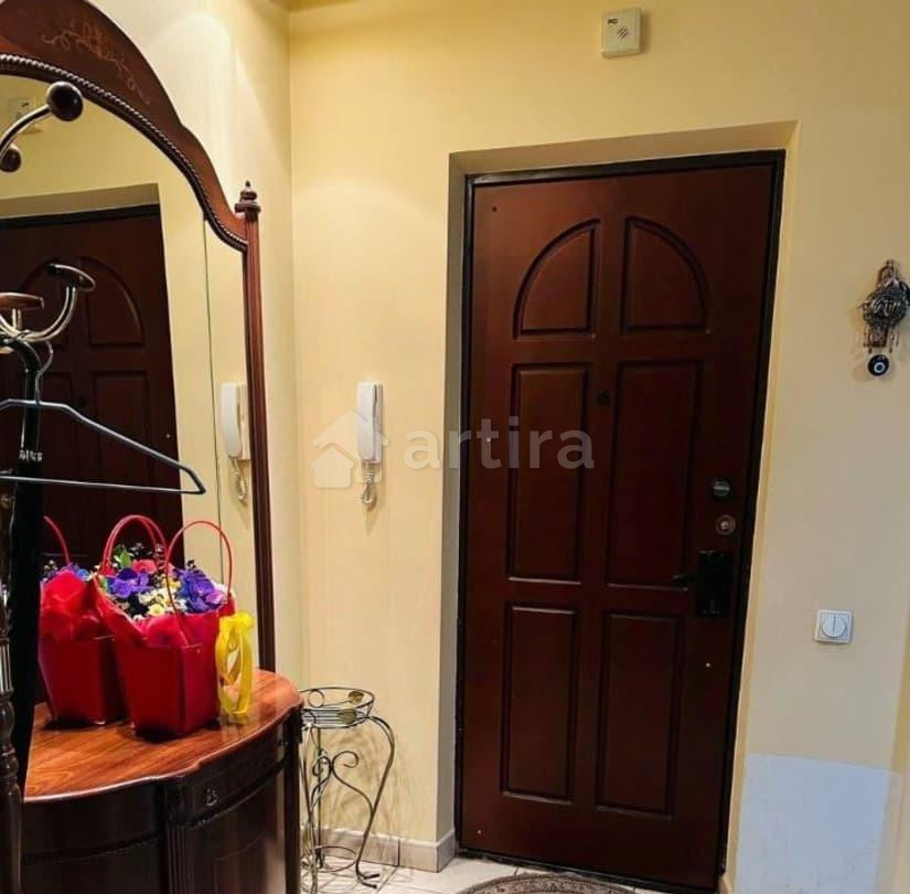 Комната, 75 м2, 7/12 эт. Москва - изображение 1