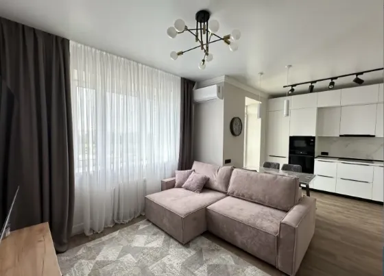 Сдам студию, 40 м², 4/17 эт. Омск