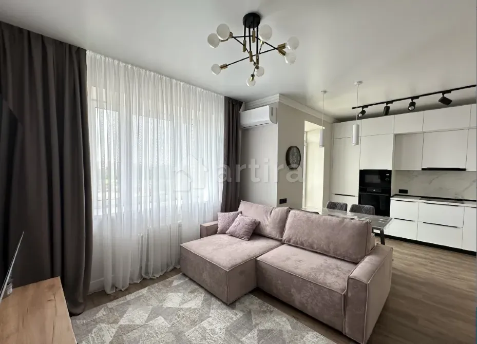 Сдам студию, 40 м², 4/17 эт. Омск - изображение 2