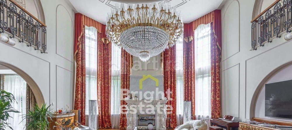 Дом, 877 м2, 47 соток, 4 эт. Истра - изображение 1