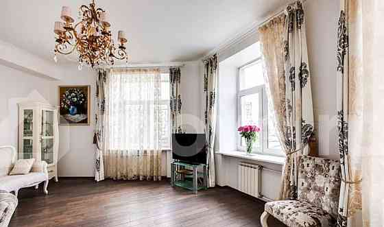 3-комн. квартира, 91 м2, 3/6 эт. Москва