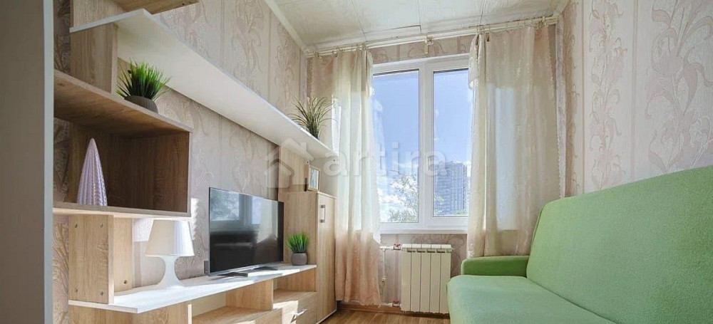 Комната, 10 м2, 5/5 эт. Санкт-Петербург - изображение 1