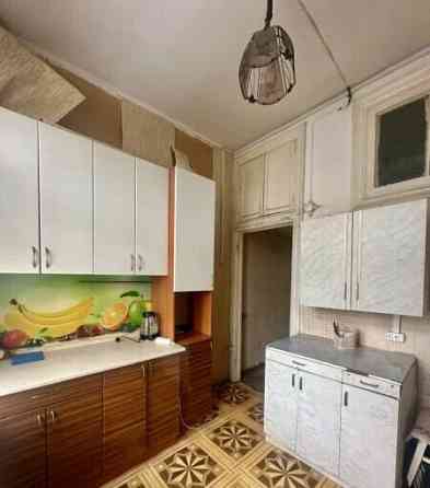 Комната, 53 м2, 5/5 эт. Москва