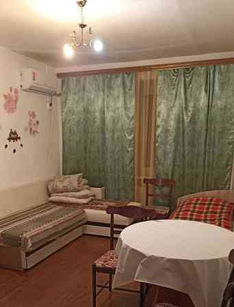 Комната, 18 м2, 1/5 эт. Шахты