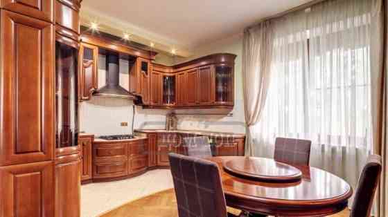 Коттедж, 450 м2 Бронницы