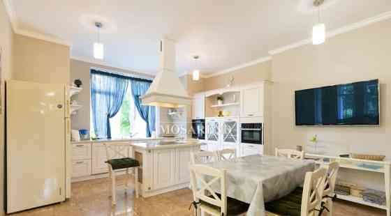 Дом, 550 м2 Москва