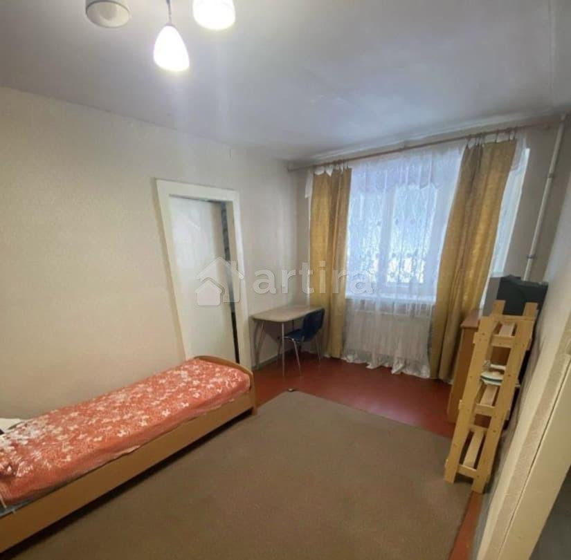 Комната, 46 м2, 1/5 эт. Казань - изображение 1