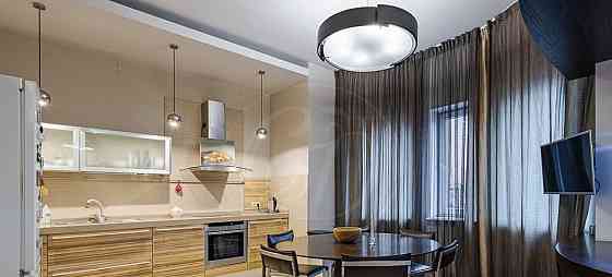 Дом, 600 м2, 20 соток, 3 эт. Видное