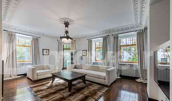 5-комн. квартира, 203.5 м2, 3/6 эт. Москва