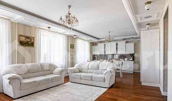 4-комн. квартира, 130.4 м2, 17/24 эт. Москва