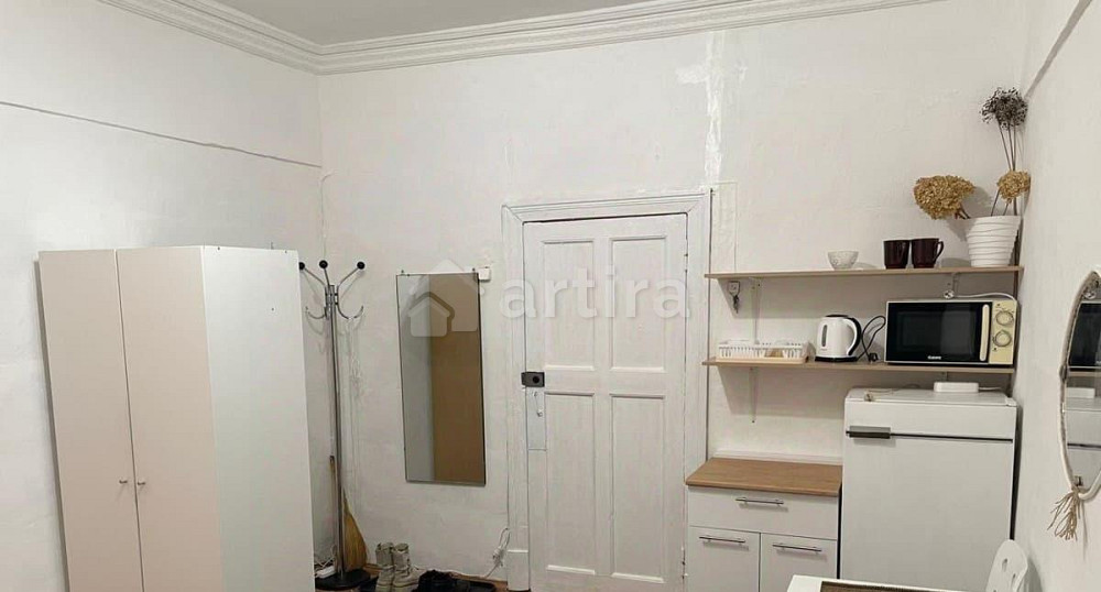 Комната, 17 м2, 2/5 эт. Москва - изображение 1