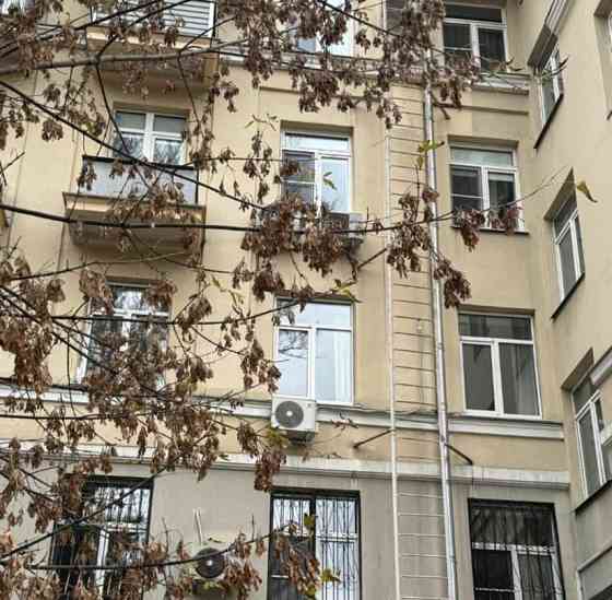 Комната, 12.9 м2, 1/8 эт. Москва