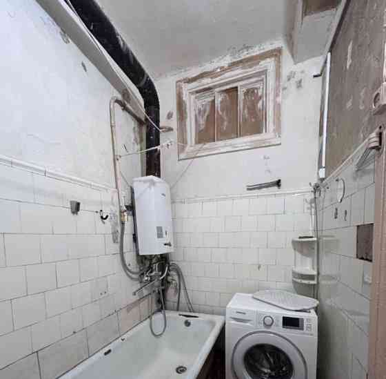 Комната, 16.2 м2, 2/5 эт. Москва