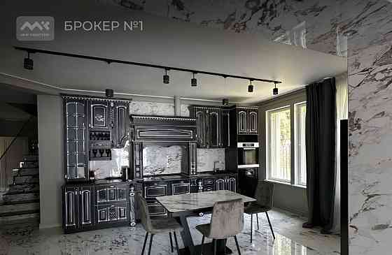 Коттедж, 220 м2, 10 соток, 2 эт. Санкт-Петербург