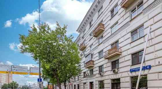 4-комн. квартира, 95.5 м2, 3/6 эт. Москва