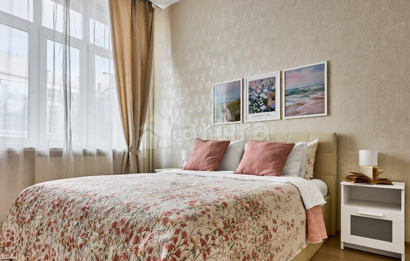 3-комн. апарт-ы, 80 м2, 7/13 эт. Санкт-Петербург - изображение 1