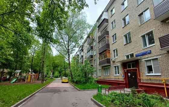 2-комн. квартира, 42 м2, 4/5 эт. Москва
