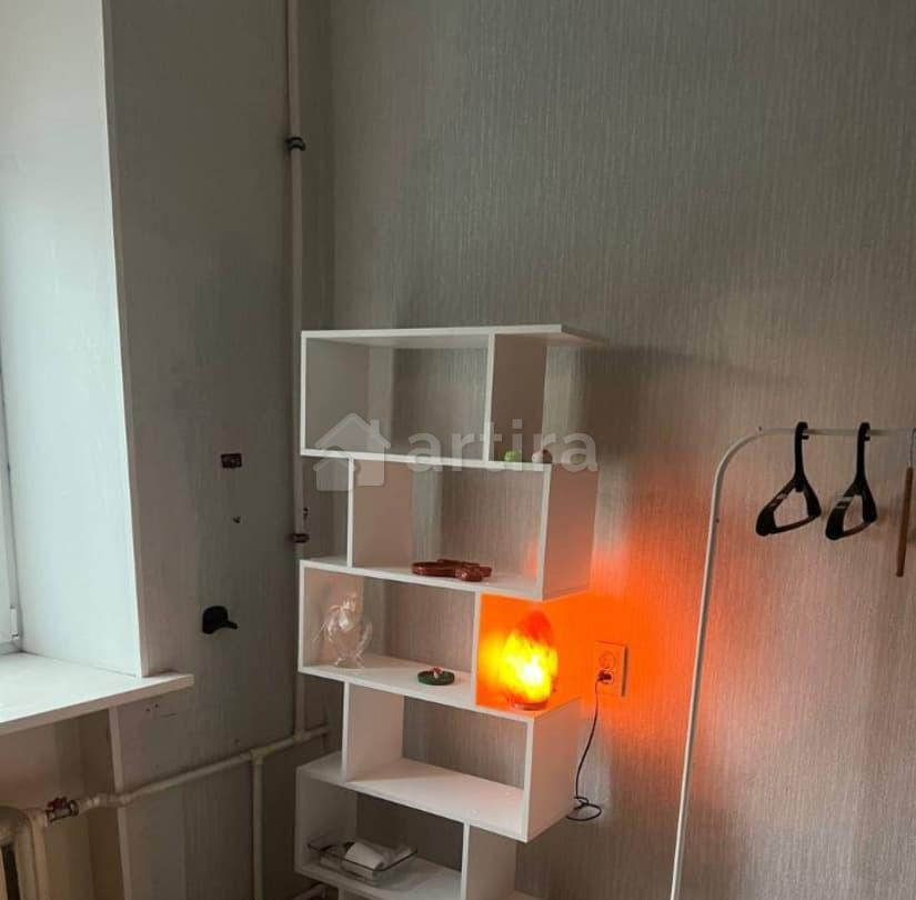 Комната, 19 м2, 4/4 эт. Санкт-Петербург - изображение 2