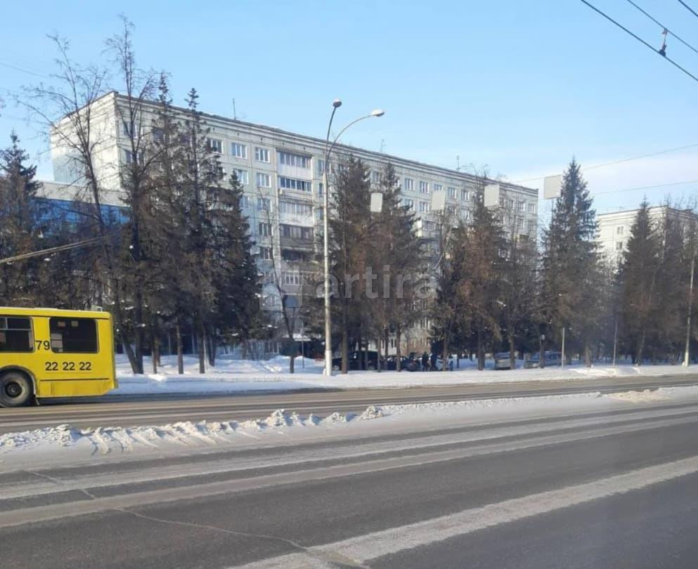 Комната, 12 м2, 4/9 эт. Кемерово - изображение 3