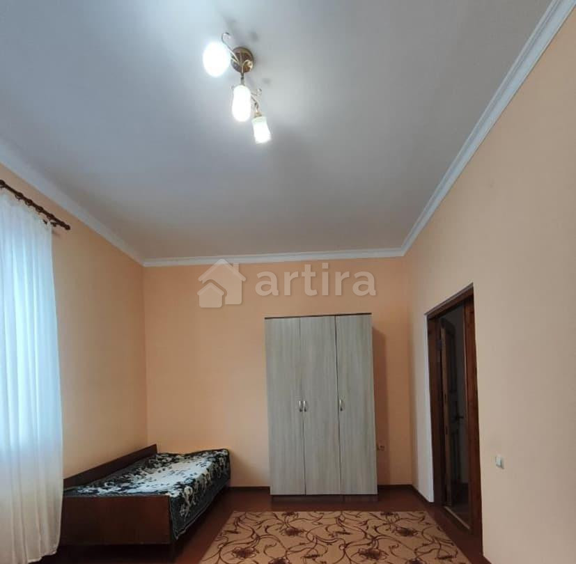 Комната, 100 м2, 2/2 эт. Симферополь - изображение 1