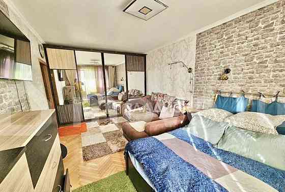 2-комн. квартира, 56 м2, 13/16 эт. Москва