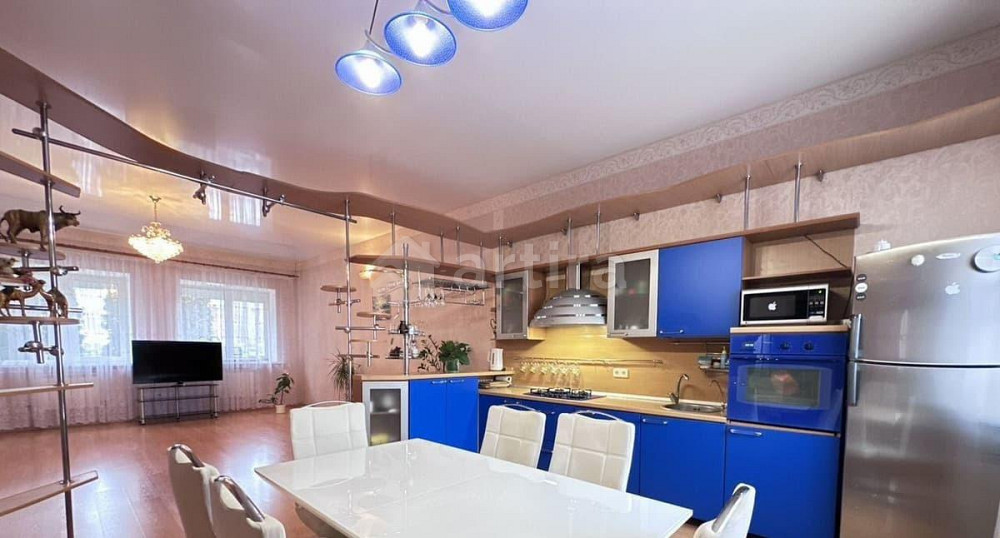 Дом, 240 м2, 3 сотки, 2 эт. Энгельс - изображение 1