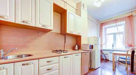 2-комн. квартира, 65 м2, 3/3 эт. Санкт-Петербург